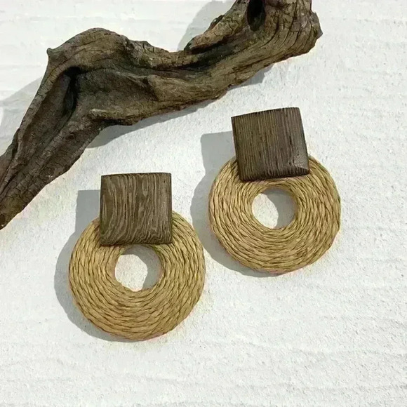 Bohemian Round Wooden and Raffia Earrings - Picture 1 of 3